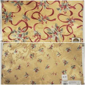 Set of 4 Double Take Holly & Ribbon Christmas Reversible Polyester Placemats